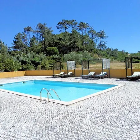 Εξοχικό σπίτι Quinta Da Torre - *